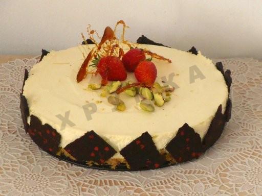 Торт-мус з білого шоколаду з полуничною прошарком рецепт з фото покроково 