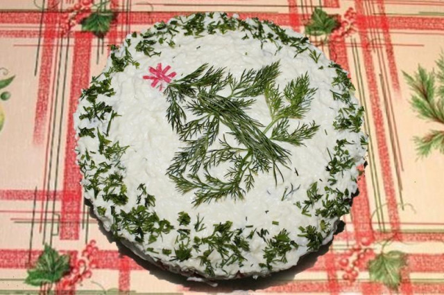 Салат на траві дрова з кіріешкамі і ковбасою рецепт з фото покроково 