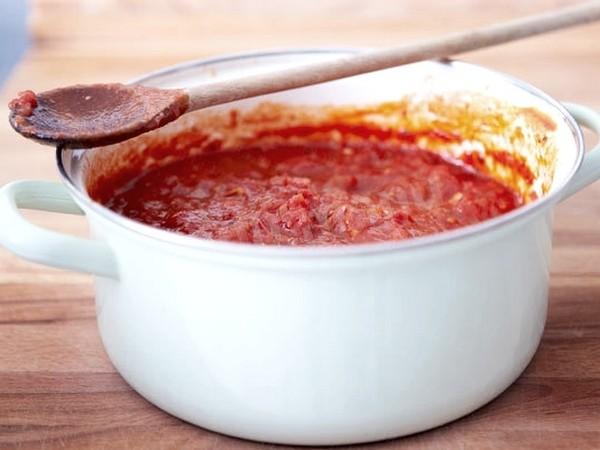 Заготівля томатного соусу з помідорів і томатної пасти рецепт з фото