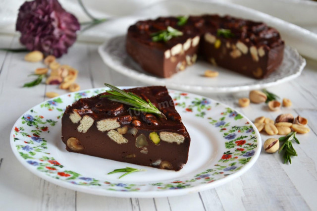 Шоколадний торт на желатині з печивом і горіхами рецепт з фото покроково і відео 