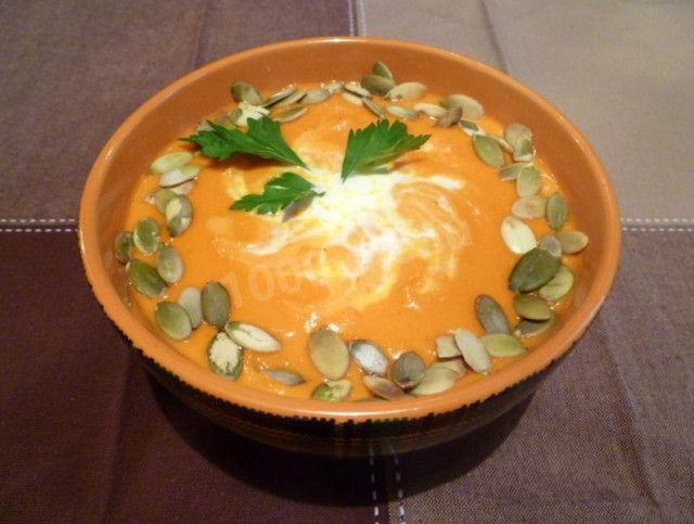 Суп пюре з гарбуза з вершками і сиром рецепт з фото покроково 