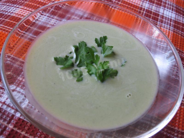 Суп з брокколі з вершками і мускатним горіхом рецепт з фото покроково 