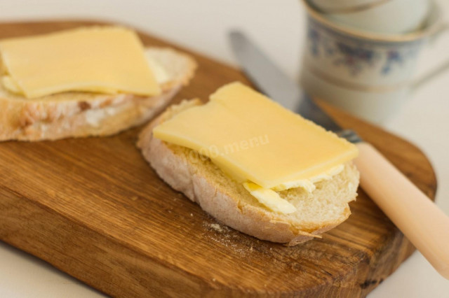 Бутерброди з маслом і сиром рецепт з фото 