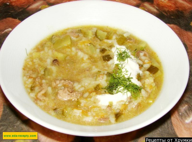 Суп розсольник з рисом солоними огірками і куркою рецепт з фото покроково 