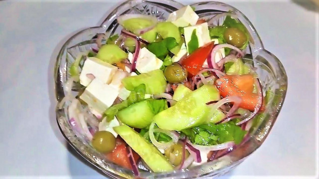 Грецький салат з овочів і сиру рецепт з фото покроково 