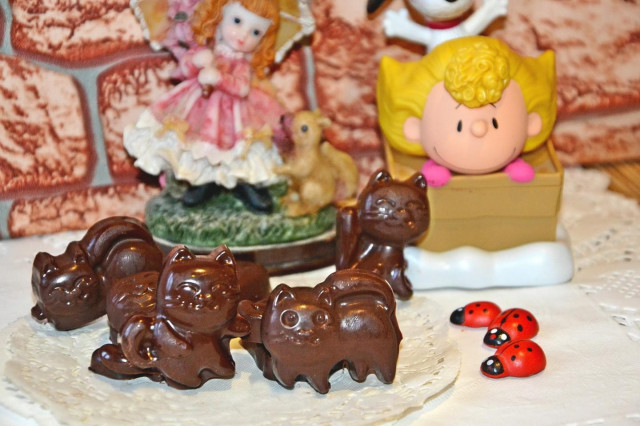 Фігурний домашній шоколад з какао-порошку і масла рецепт з фото крок за кроком 