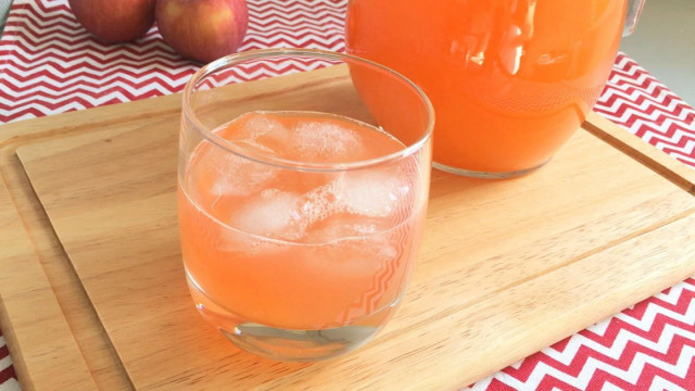 Освіжаючий персиковий лимонад рецепт з фото і відео 