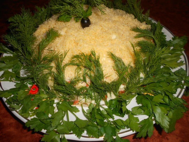Салат Казка з копченою куркою шарами рецепт з фото покроково 