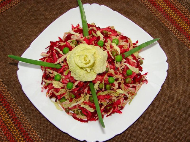 Салат з савойської капусти з буряком рецепт з фото 