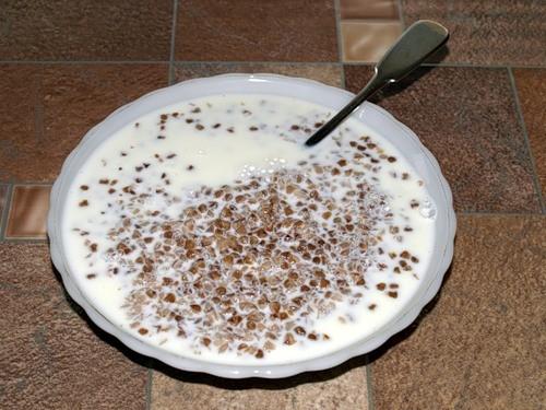 Солодка гречана каша з молоком класична рецепт з фото покроково 