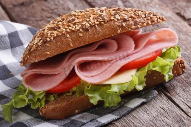 Сендвіч великий на перекус рецепт з фото 