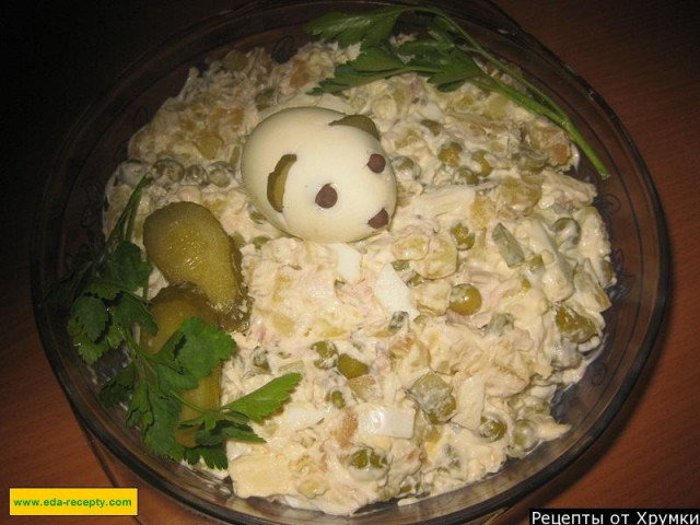 Салат Олів'є з грудками солоними огірками рецепт з фото покроково 