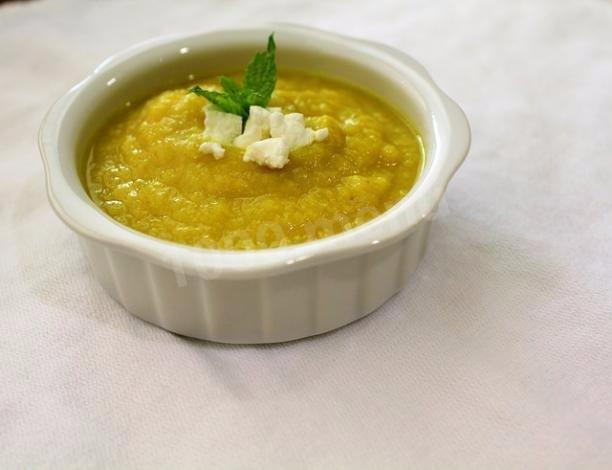 Суп-пюре з цибулею-пореєм, солодким перцем і плавленим сиром рецепт з фото крок за кроком 