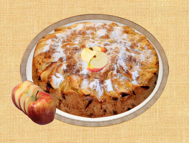 Смажений пиріг на сковороді з яблуками рецепт з фото 