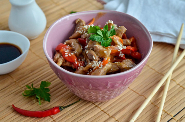 М'ясо по китайськи в кисло солодкому соусі рецепт з фото покроково і відео 