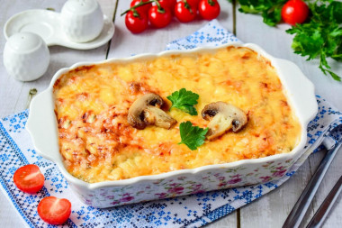 Грибы в духовке с сыром и курицей