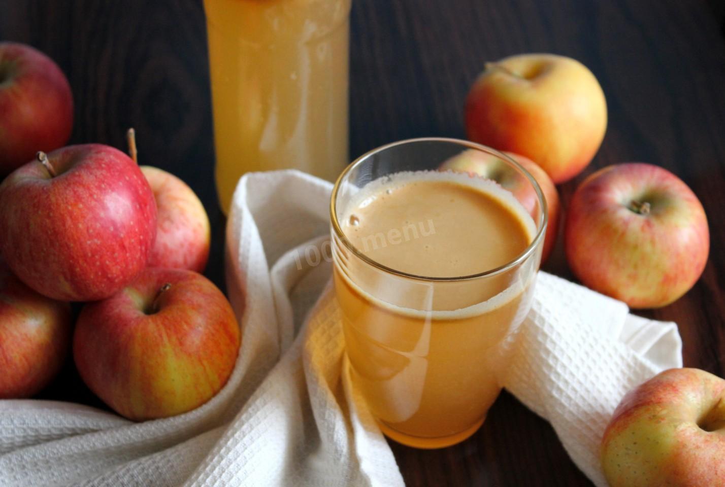 Яблочный сок на зиму без. Яблочный сок. Сок из яблок. Домашний яблочный сок. Натуральный сок из яблок.